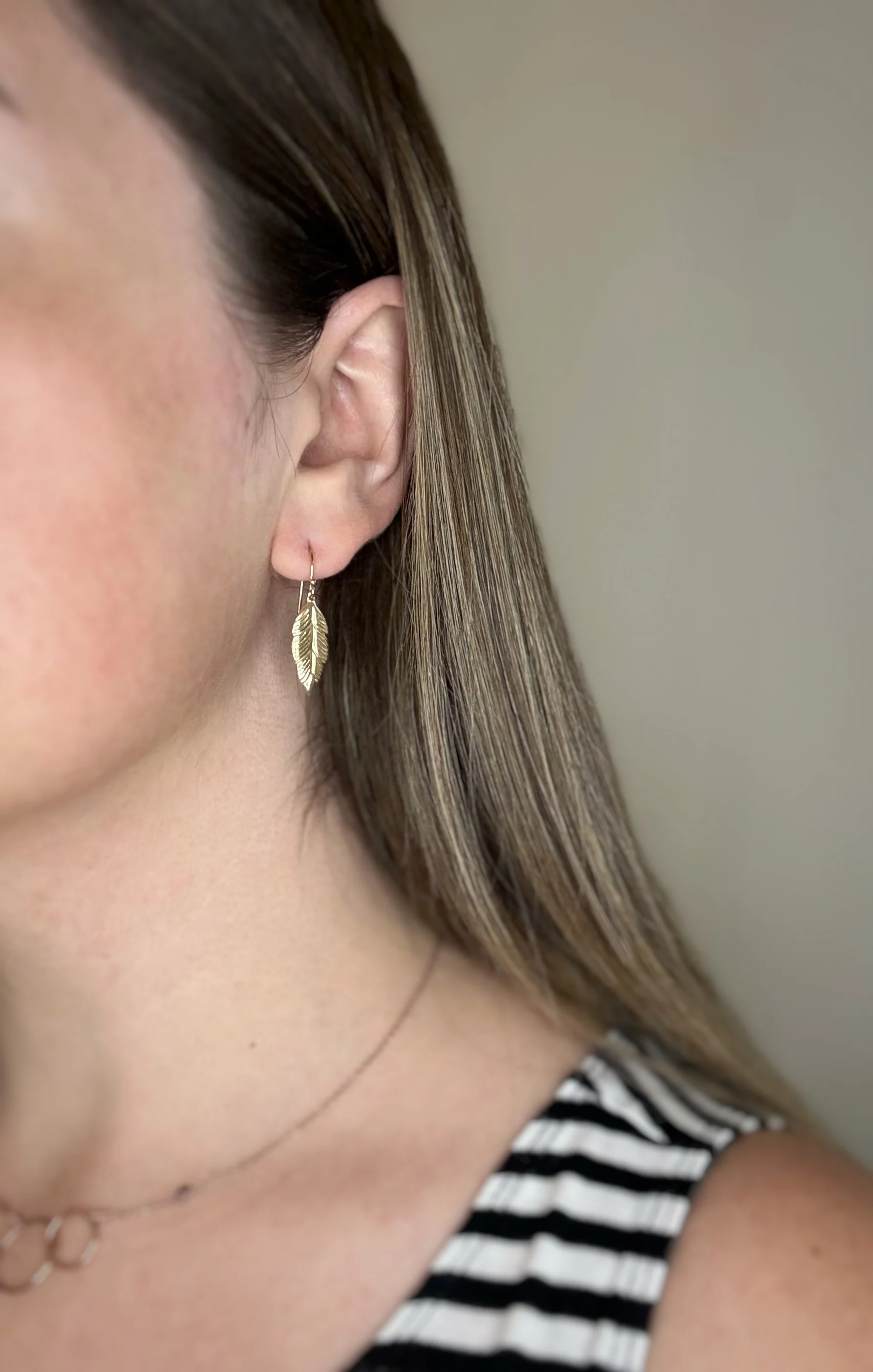 Feather Earrings Gold - Image 2