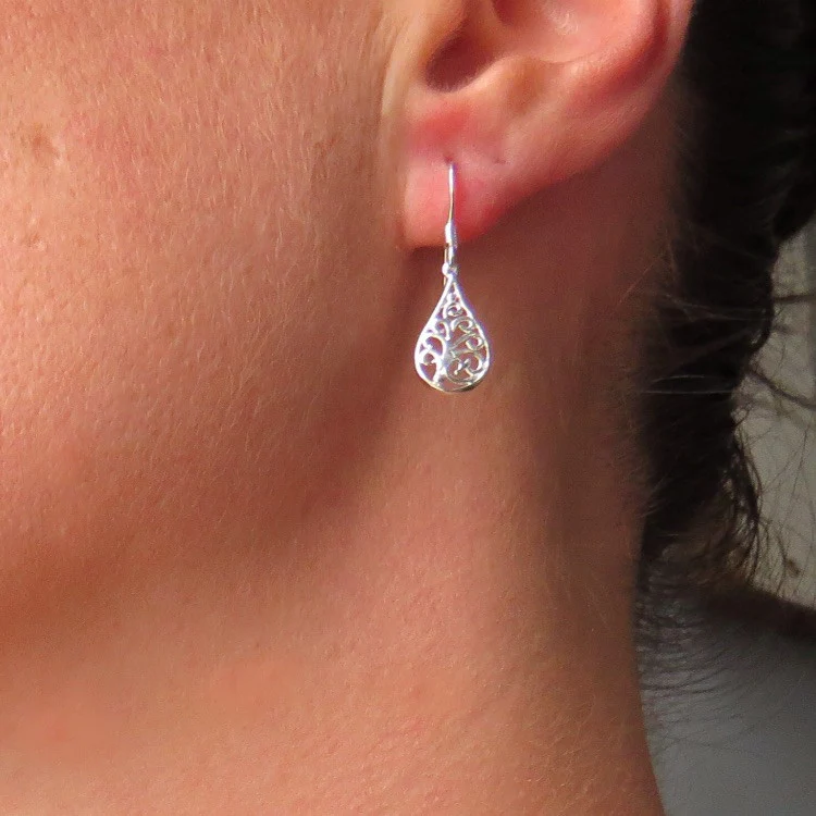 Classy Earrings - Image 3