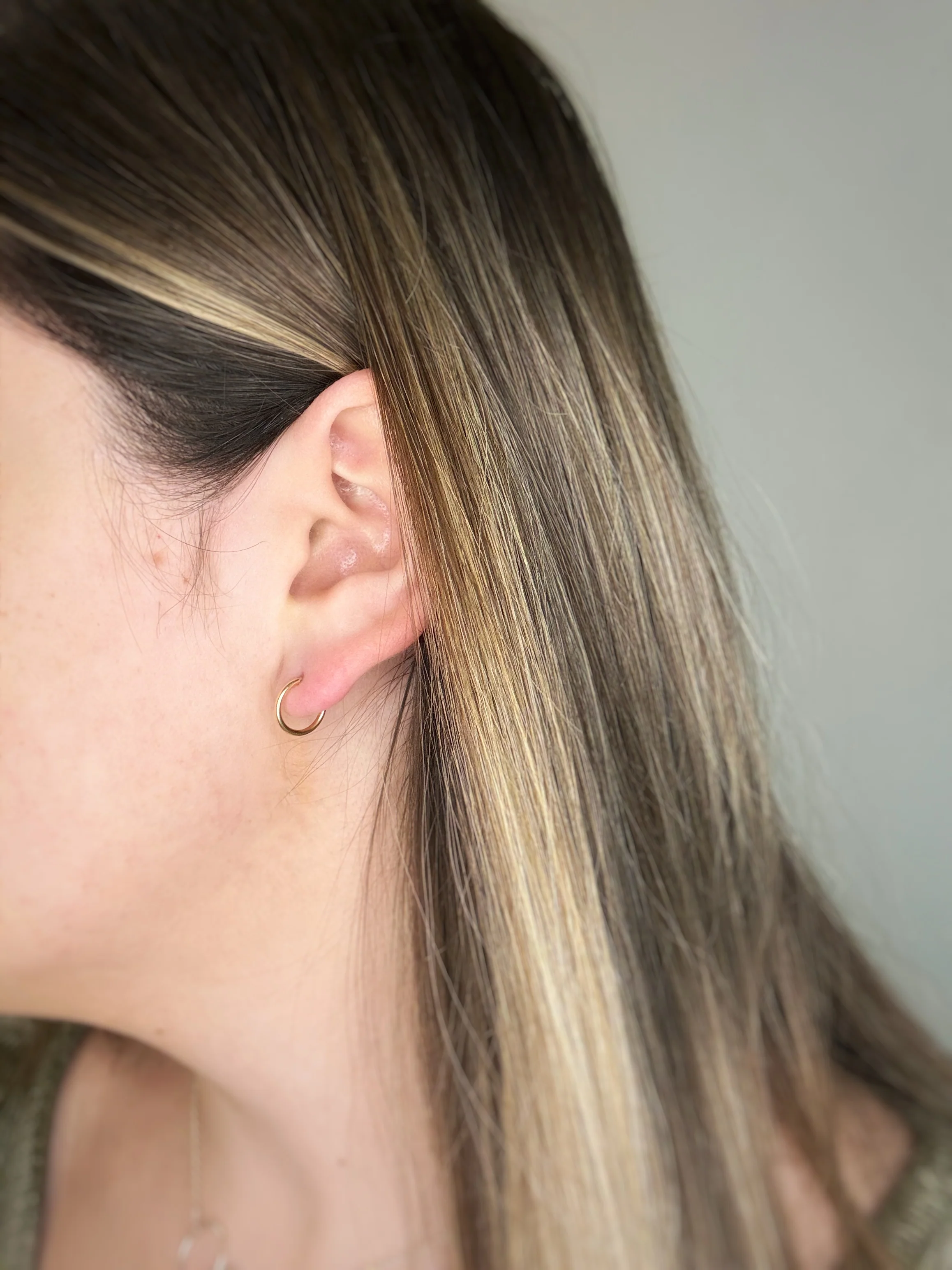 Tiny Hoops Gold - Image 2